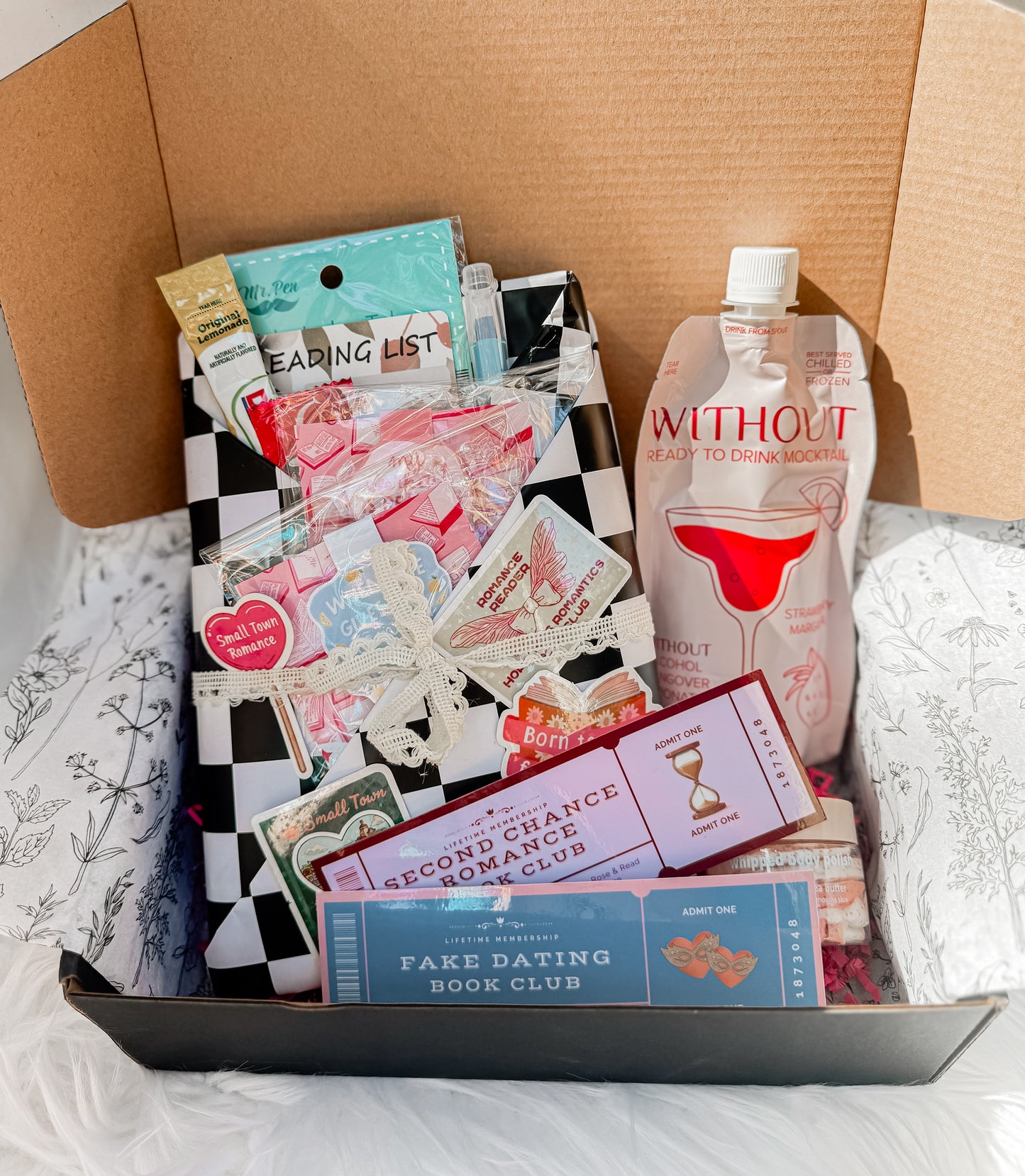 MTO The Bookish Babe Box: Adults 🌶️