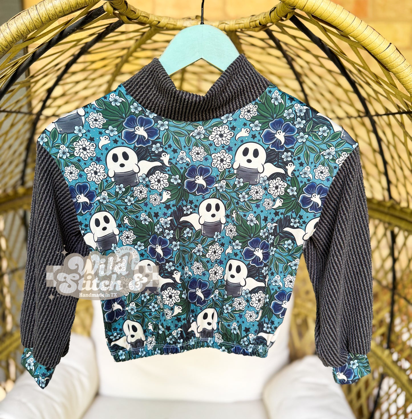 RTS 5T Mock Neck Ghostly Halloween Top